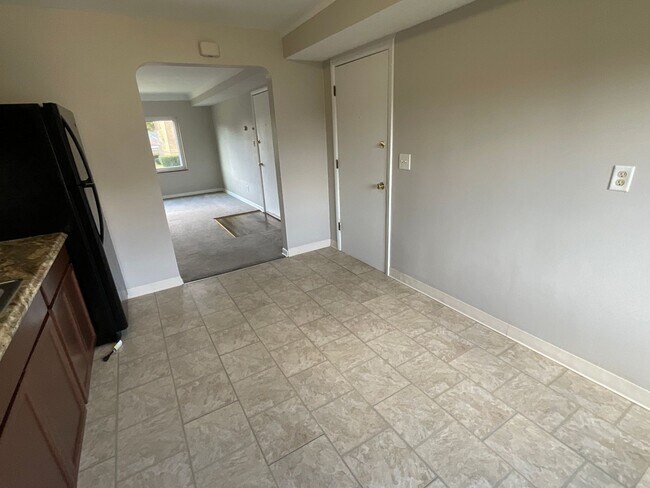 Photo - 4145 Ridge Road Unit 04