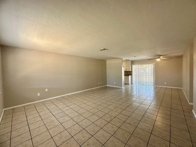 Photo - 4946 Viceroy Ct Unidad A