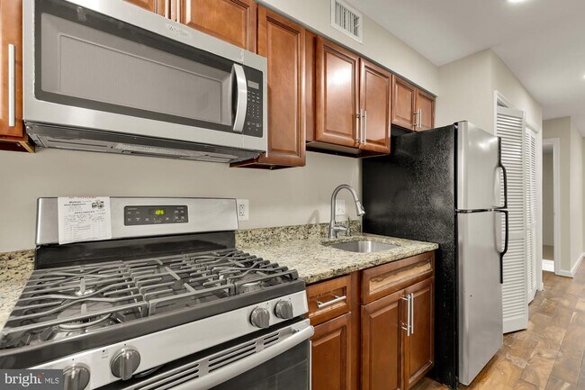 Photo - 4131 Hunt Pl NE Unit B