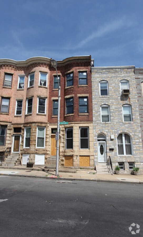 Photo - 2231 Madison Ave