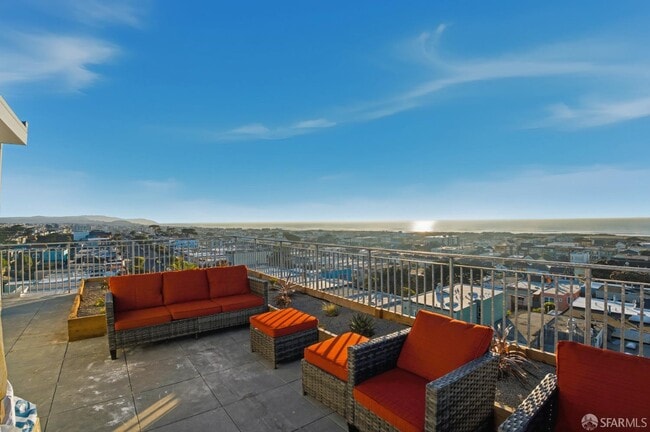 Photo - 3945 Judah St