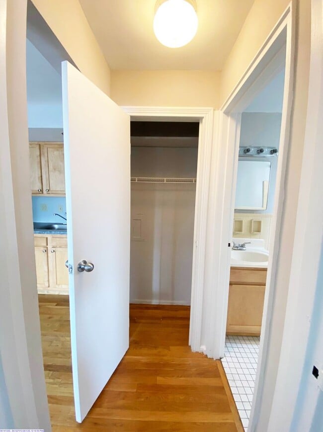 Photo - 566 Lowell Ave Unit 566-04