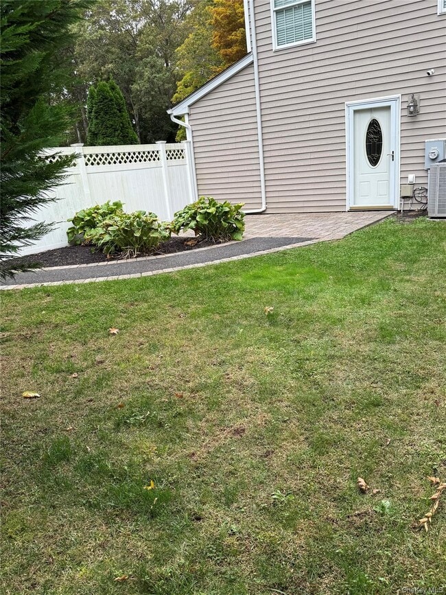 Photo - 38 Chelsea Dr