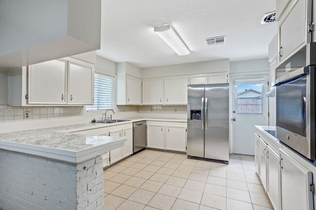 Photo - 4842 Ponderosa Dr