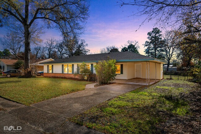 3 bedroom 1 bath Southern Charm - 3 bedroom 1 bath Southern Charm House