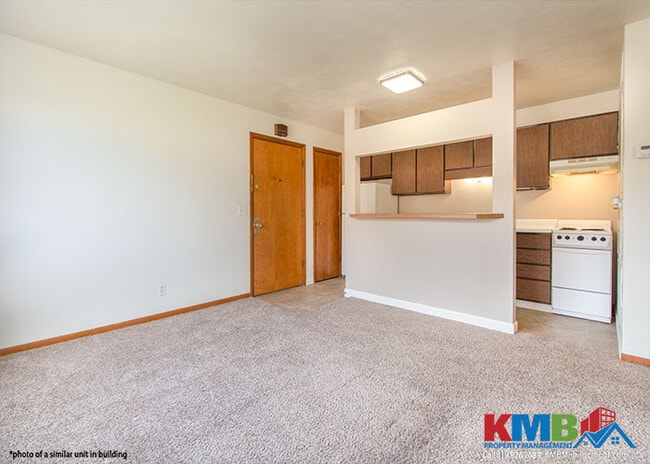 1020 Twixt Town Rd NE Unit 6