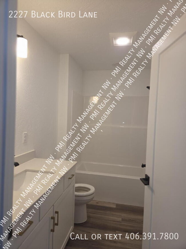 Photo - 2227 Black Bird Ln