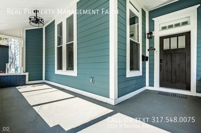 Photo - 1034 N Tacoma Ave