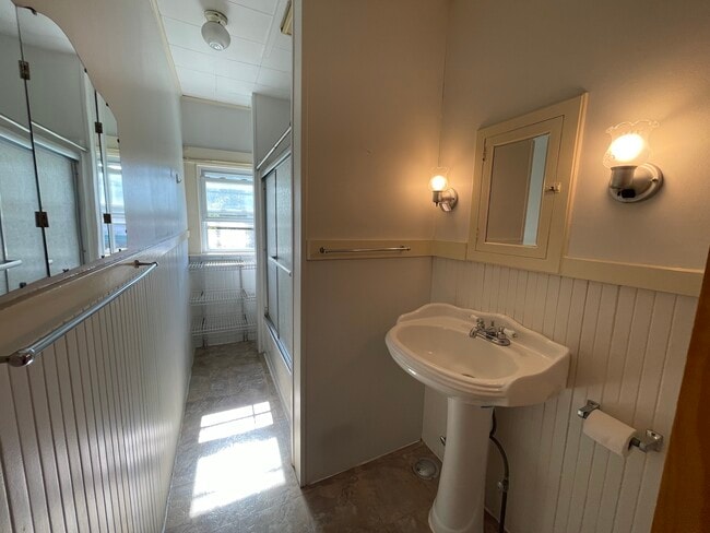 Photo - 50 Belmont St Unidad 2