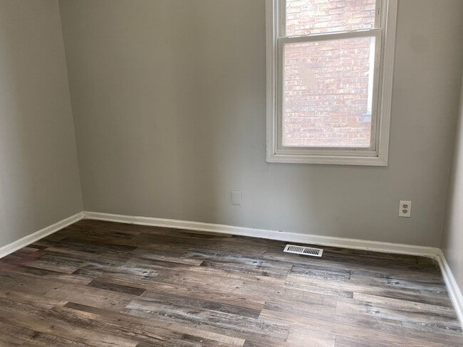 Photo - 6035 S Karlov Ave Unit 1st Floor