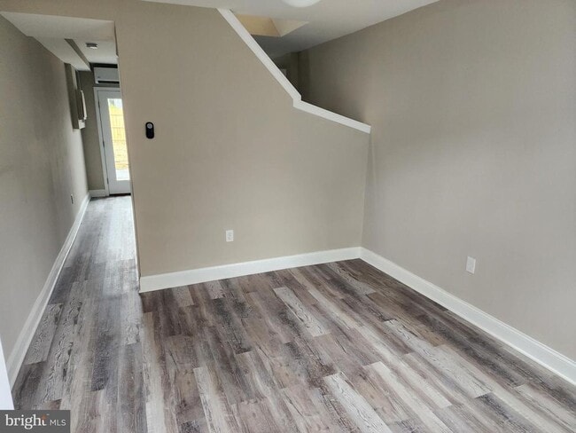 Photo - 3321 Paine St