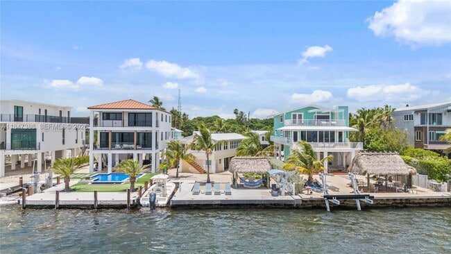 235 Tavernier Dr