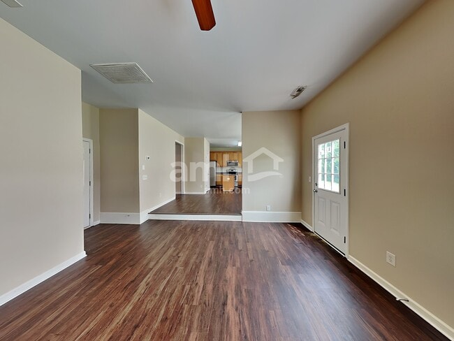 Photo - 5711 Falkirk Ln