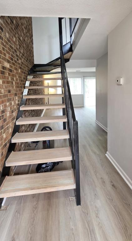 Photo - 220 Elizabeth St