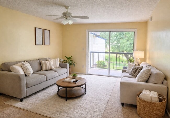 Photo - 1964 Lake Atriums Cir Unidad 158