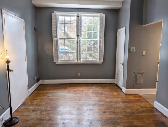 Photo - 519 Independence Ave SE Unidad 1