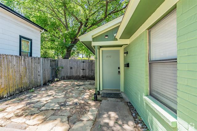 Building Photo - 1510 6th Ave Rental