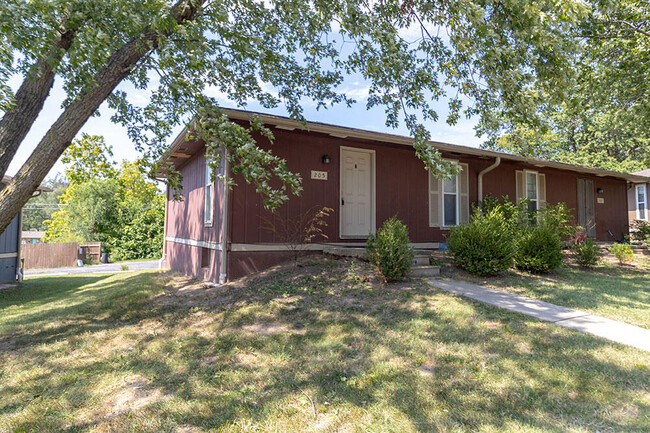 Photo - 205 Wheaton Ct Townhome