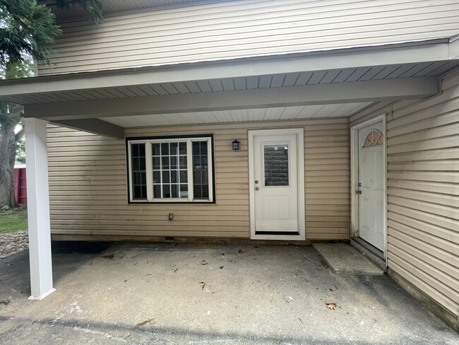 Shared covered porch area. - 207 Market St Apartments Unit 1st Floor Rear Studio