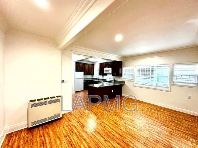 Building Photo - 1536 4th Ave Unit 1538 Rental