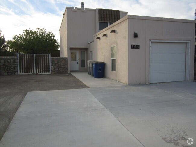 Building Photo - 215 Mulberry Ave Rental