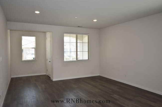 Photo - 5033 Fitzwilliam St