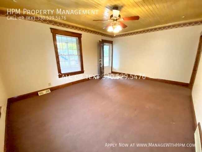 Photo - 837 Parkview St NE Unit 1