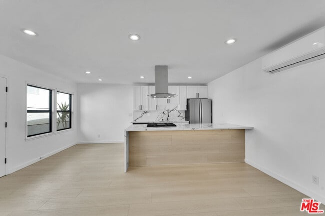 Photo - 926 N Spaulding Ave Unidad 2