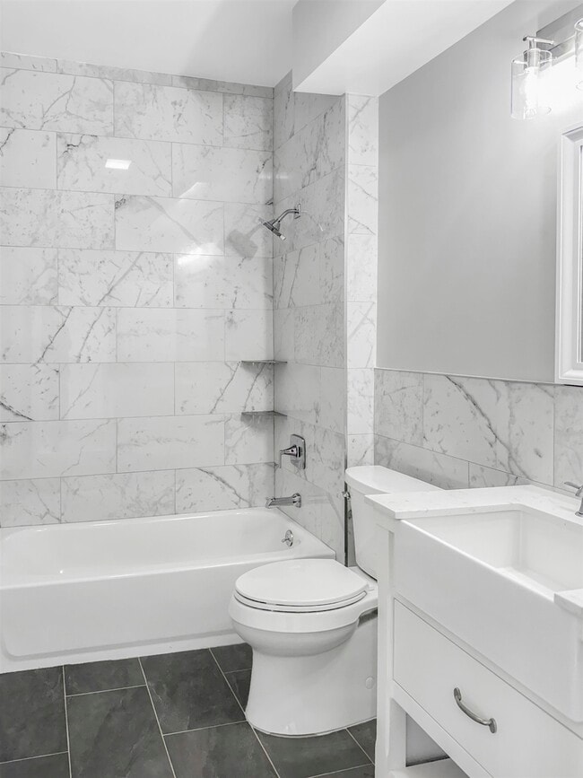 729-731-731 Broadway Unit 3
