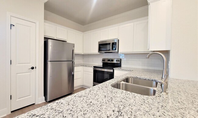 Lynwood Village Townhome Move in - Image