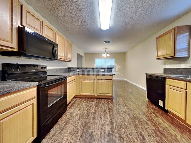 Photo - 7652 Vandalay Dr