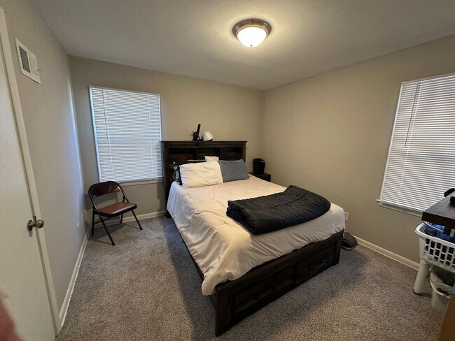 Photo - 2915 N 54th St Unidad 2915-Lower