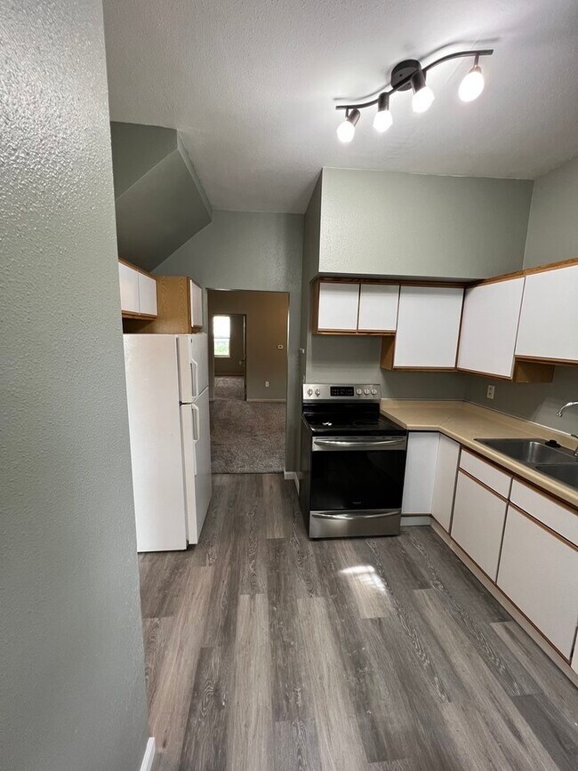 Photo - 812 Chicago Ave