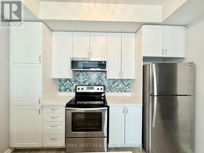 Photo - 250 Sunny Meadow Blvd