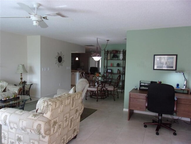 Photo - 1814 Columbine Pl