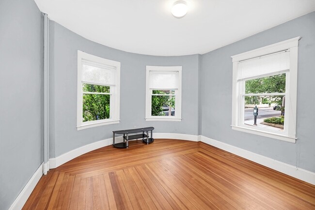 Photo - 79 Perkins St Unit 1