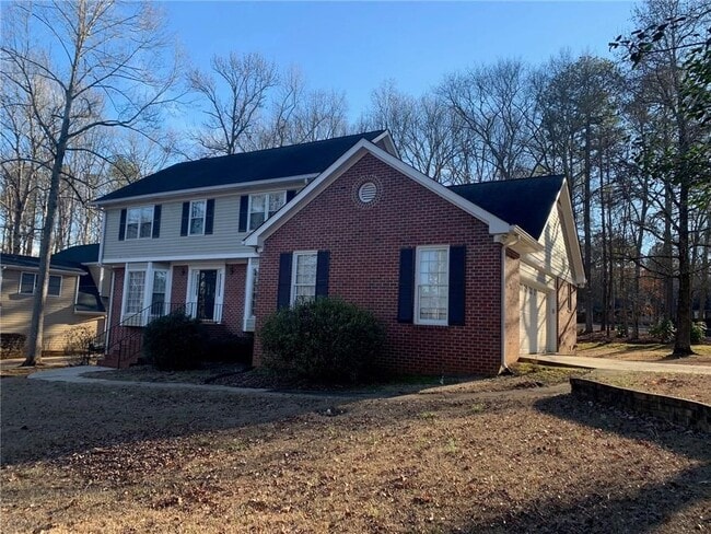 Building Photo - 240 W Huntington Rd