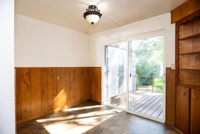 Photo - Charming 4 Bedroom, 1.75 Bath Brick Ranch Near Old Town!