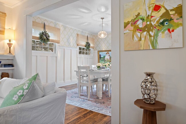 Photo - 131 Broadway Ave N Unidad FL2-ID1368698P