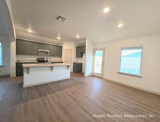 Photo - 1328 Bajada St