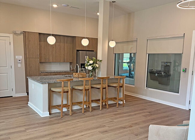 Photo - Springhouse Square