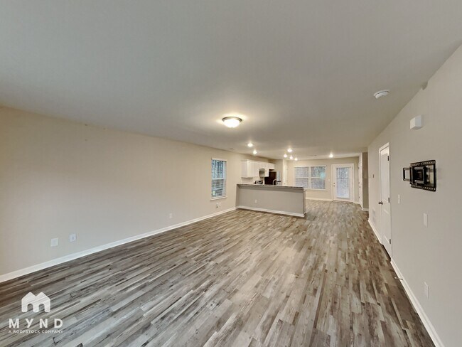 Photo - 331 Ashigan St