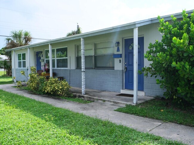 401 Silver Beach Rd Unit A