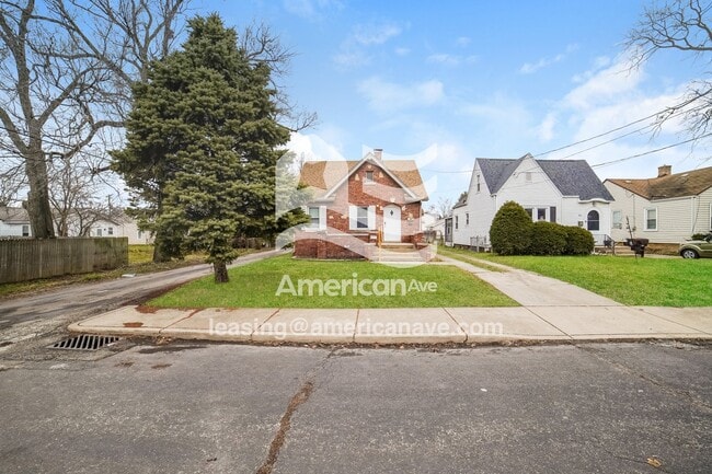 Photo - 813 W Melbourne Ave