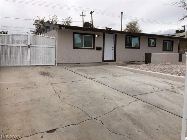 Photo - 5813 Evergreen Ave