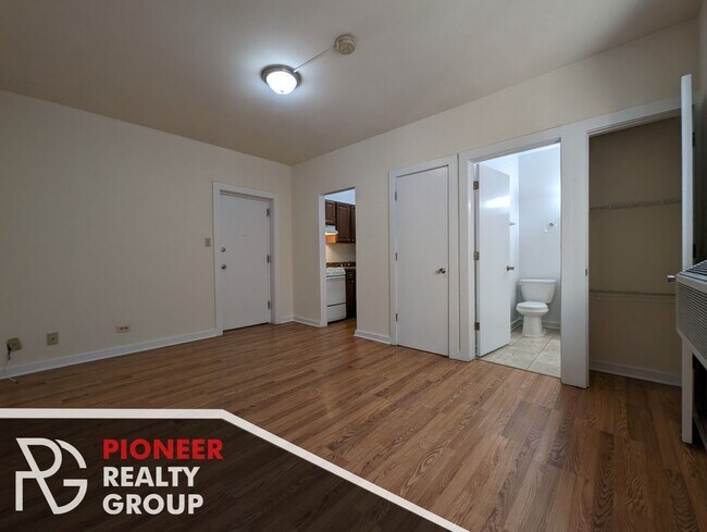 1850 N Humboldt Blvd Unit 1850-404