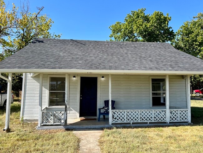 Building Photo - 501 W Elm St Rental