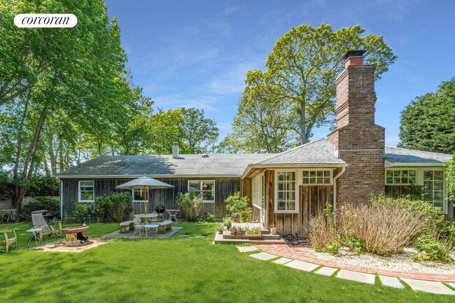 Photo - 179 Redwood Rd