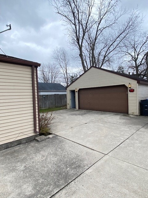 Photo - 2924 117th St