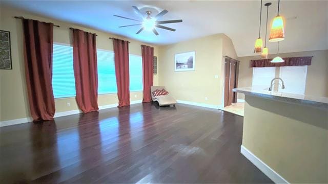 835 Roaring Springs Rd